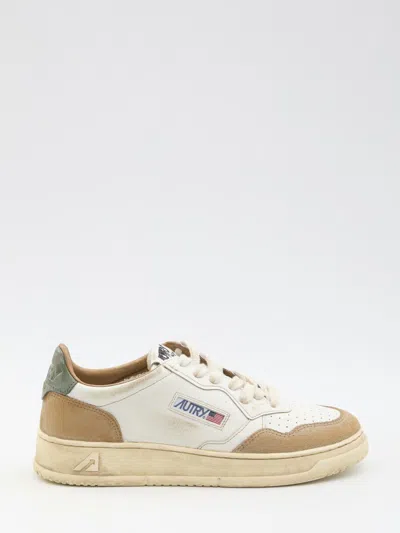Autry Super Vintage Sneakers In White