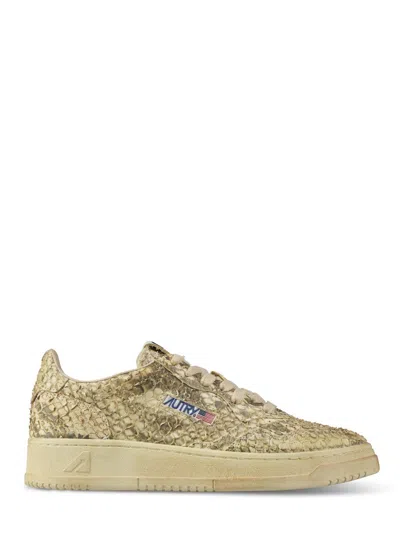 Autry Textured Low-top Sneakers With Vintage Appeal In Multi