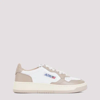 Autry Medalist Bicolor Sneakers In White