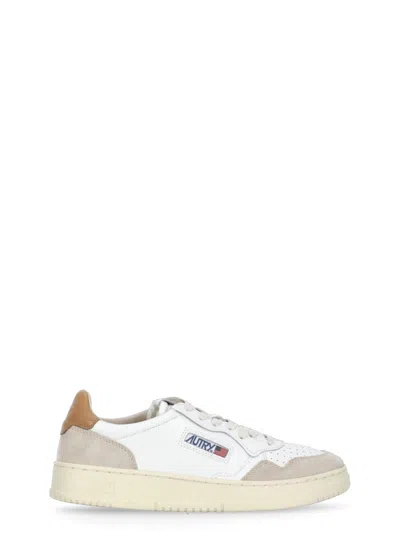 Autry White  Smooth Leather Sneakers In Neutral
