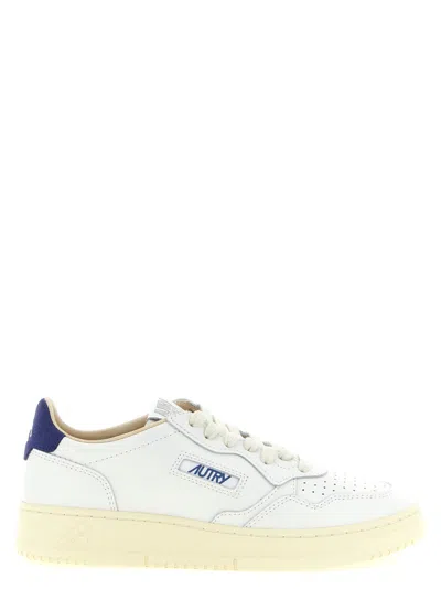 Autry Medalist Low Top Trainers In Bicolour Leather And Suede In Black