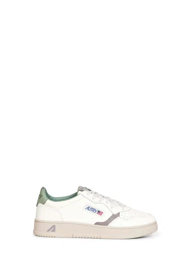Autry White Grained Leather Medalist Low Sneakers