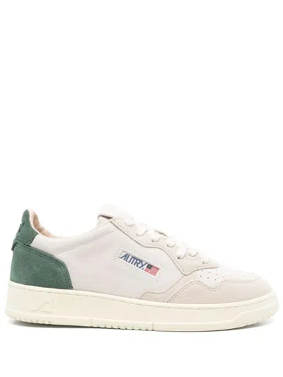 Autry Medialist Low Leather Sneakers In White