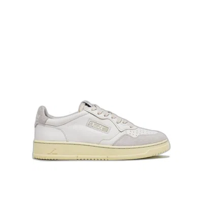 AUTRY WHITE LEATHER LOW TOP SNEAKERS