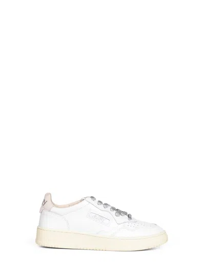 Autry White Leather Medalist Low Sneakers