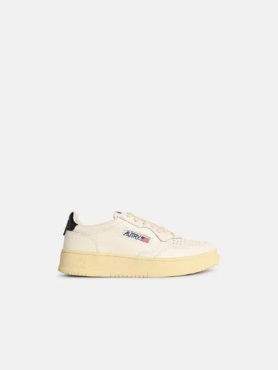 Autry White Leather Medalist Sneakers