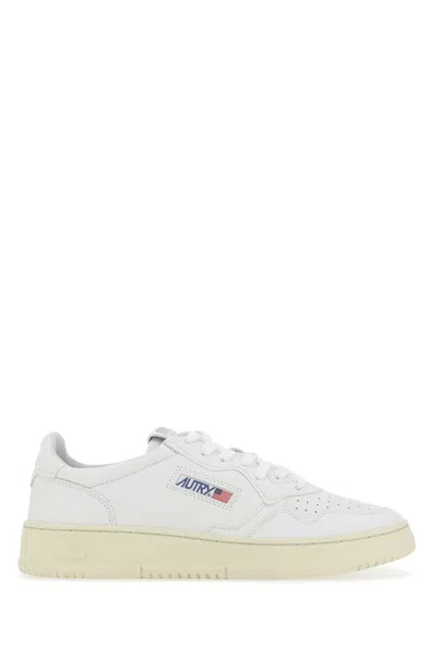 Autry White Leather Medalist Sneakers In Gg04