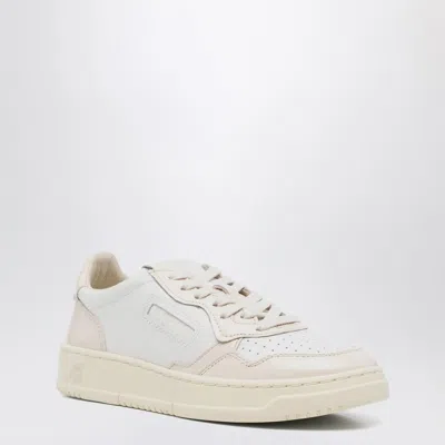 Autry White/light Pink Medalist Sneakers