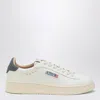 Autry Low Top Leather Sneakers Dallas In Neutral