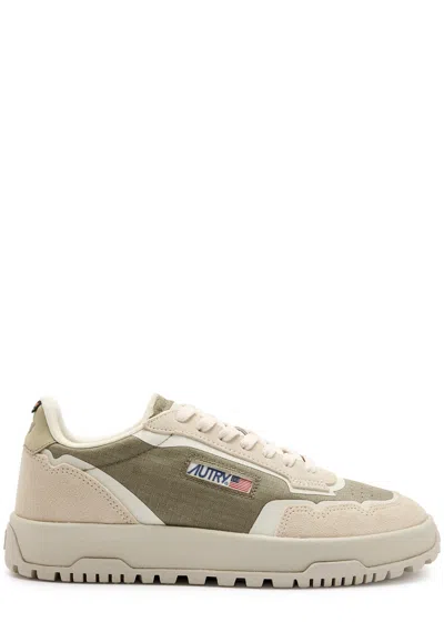 Autry Wildpace Low Panelled Ripstop Sneakers In White And Green