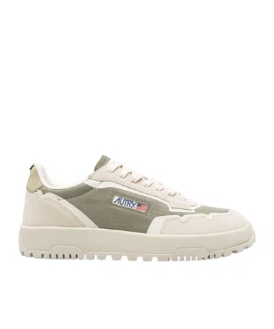 Autry Wildpace Low Sneakers In Nude