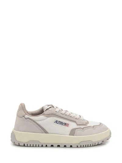 Autry Wildpace Sneakers In Sand