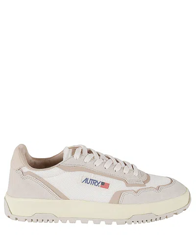 Autry Wildpace Sneakers In Sand