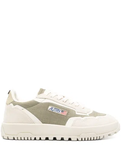 Autry Wildpace Low-top Sneakers In White