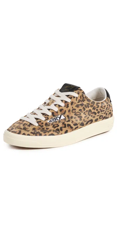 Autry Windscape Low Sneakers In Leopard And Black Suede In Animal Print