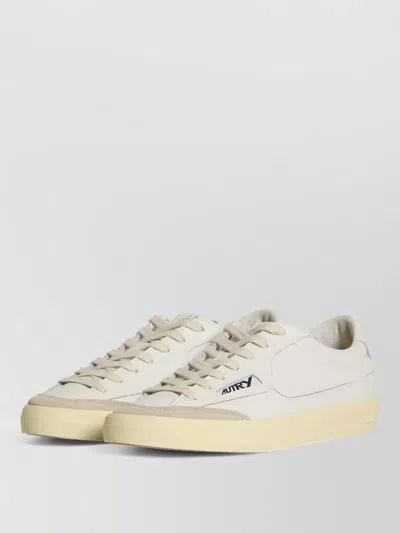 Autry Windscape Low Top Canvas Leather Sneakers In Neutral