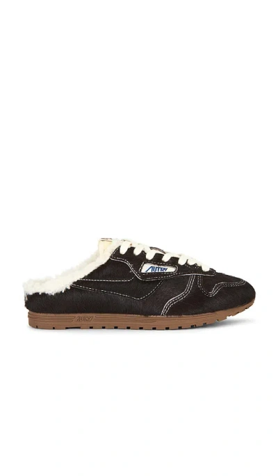 Autry Windspin Mule In Black