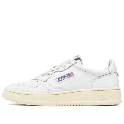 Autry (wmns)  Medalist Low Leather 'white' In Multi