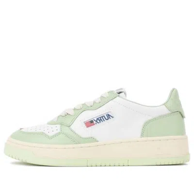 Autry (wmns)  Medalist Low Top Bicolor 'white Green' In Multi