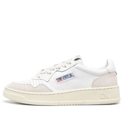 Autry (wmns)  Medalist Low 'white Suede'