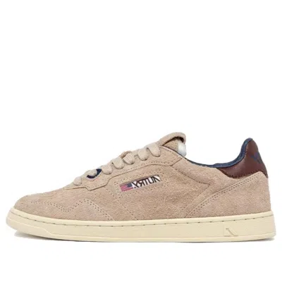 Autry (wmns)  New Flat Low Suede 'ecru And Fudgesickle'
