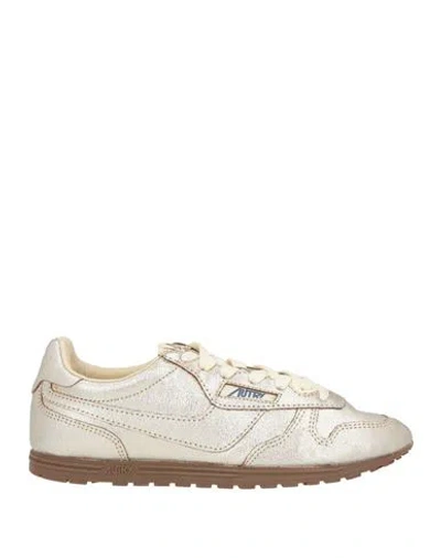 Autry Woman Sneakers Platinum Size 6 Leather In Neutral