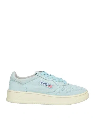 Autry Woman Sneakers Sky Blue Size 7 Soft Leather