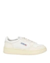 Autry Medalist Low-top Bicolor Leather Sneakers In White