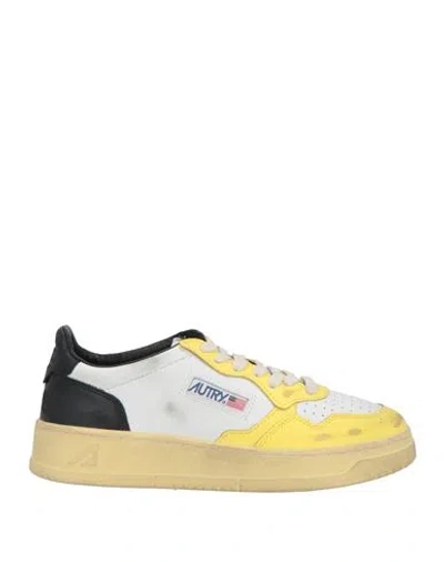 Autry Woman Sneakers Yellow Size 8 Leather