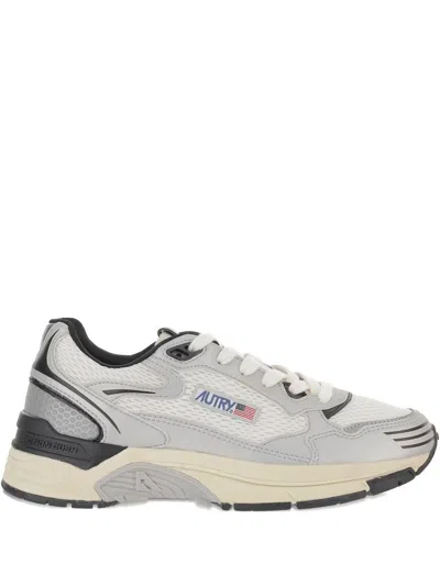 Autry Women's Leather & Mesh Sneaker With Raised Mesh-lined Insole In Grigio