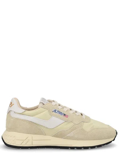 Autry Women's Low-top Retro Running Sneaker In Powder