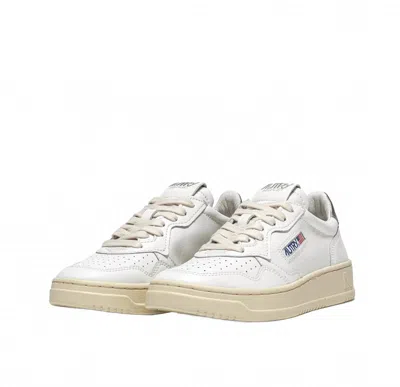 Autry Women's Medalist Low Sneaker In White/silver In Multi