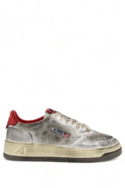 Autry Women's Super Vintage Low Sneaker Shoes In Lam/suede Slvr/chn Red In Multi