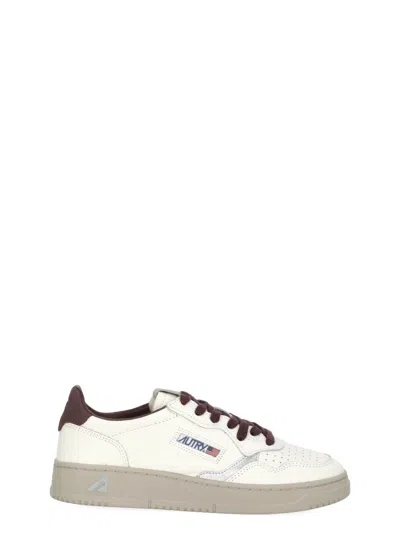 Autry Wrinkled Leather Sneakers With Burgundy Accents And Metallic Details In White