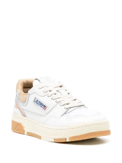 Autry Sneakers Clc In Pelle In White