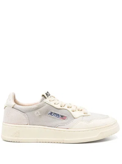 Autry Supervintage Sneaker In Gray Canvas In Grey