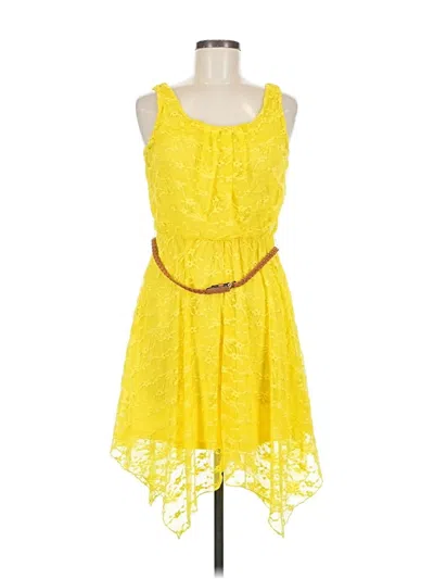 Pre-owned Auw Casual Dress In Yellow