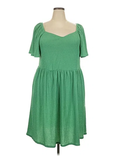 Pre-owned Ava & Viv Casual Dress In Green