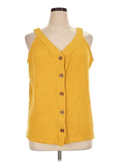 Pre-owned Ava & Viv Sleeveless Button Down Shirt In Yellow