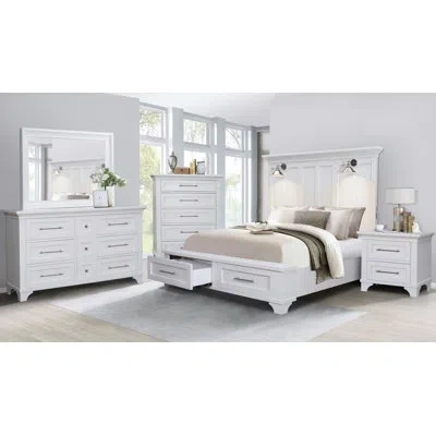Avalon Furniture Gentlemens Chest In Silver