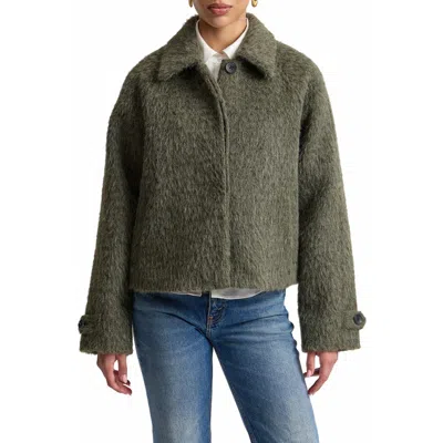 Avec Les Filles Crop Woolly Jacket In Green