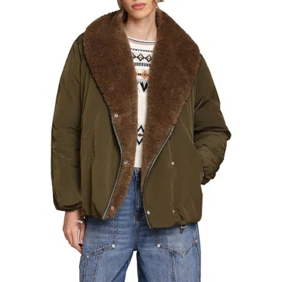 Avec Les Filles Faux Fur Shawl Collar Padded Balloon Jacket In Green