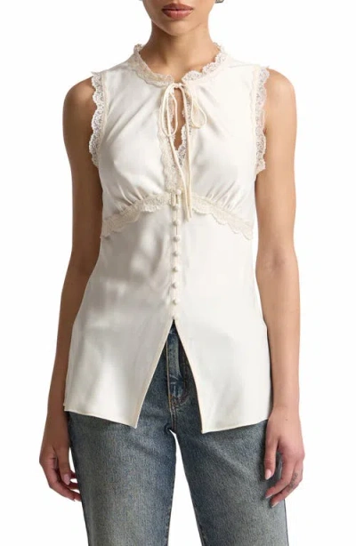 Avec Les Filles Lace Trim Keyhole Shell In Neutral