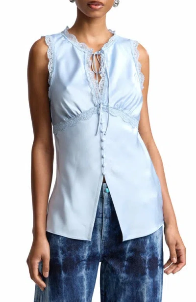 Avec Les Filles Lace Trim Keyhole Shell In Blue