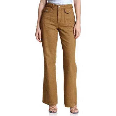 Avec Les Filles Patch Pocket Flare Jeans In Camel