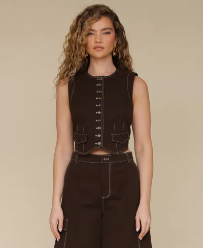 Avec Les Filles Women's Crewneck Cropped Vest In Chocolate