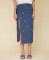 Avec Les Filles Floral Embroidered High Slit Denim Midi Skirt In Kauri Wash With Ditsy Floral