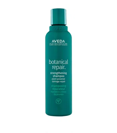 Aveda Botanical Repair Strengthening Shampoo In White