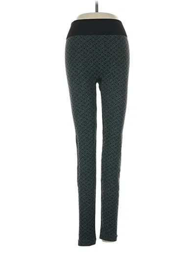 Pre-owned Aventura Active Pants In Green