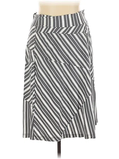 Pre-owned Aventura Casual Skirt In Gray